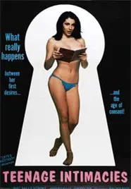 《锁孔报告》：窥视禁忌之恋，探寻人性深渊，一部被低估的黑色惊悚佳作！